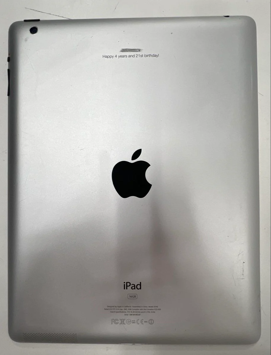 Apple iPad Verizon Pivot Tablet 4 Piece Lot For Parts Only - Image 4