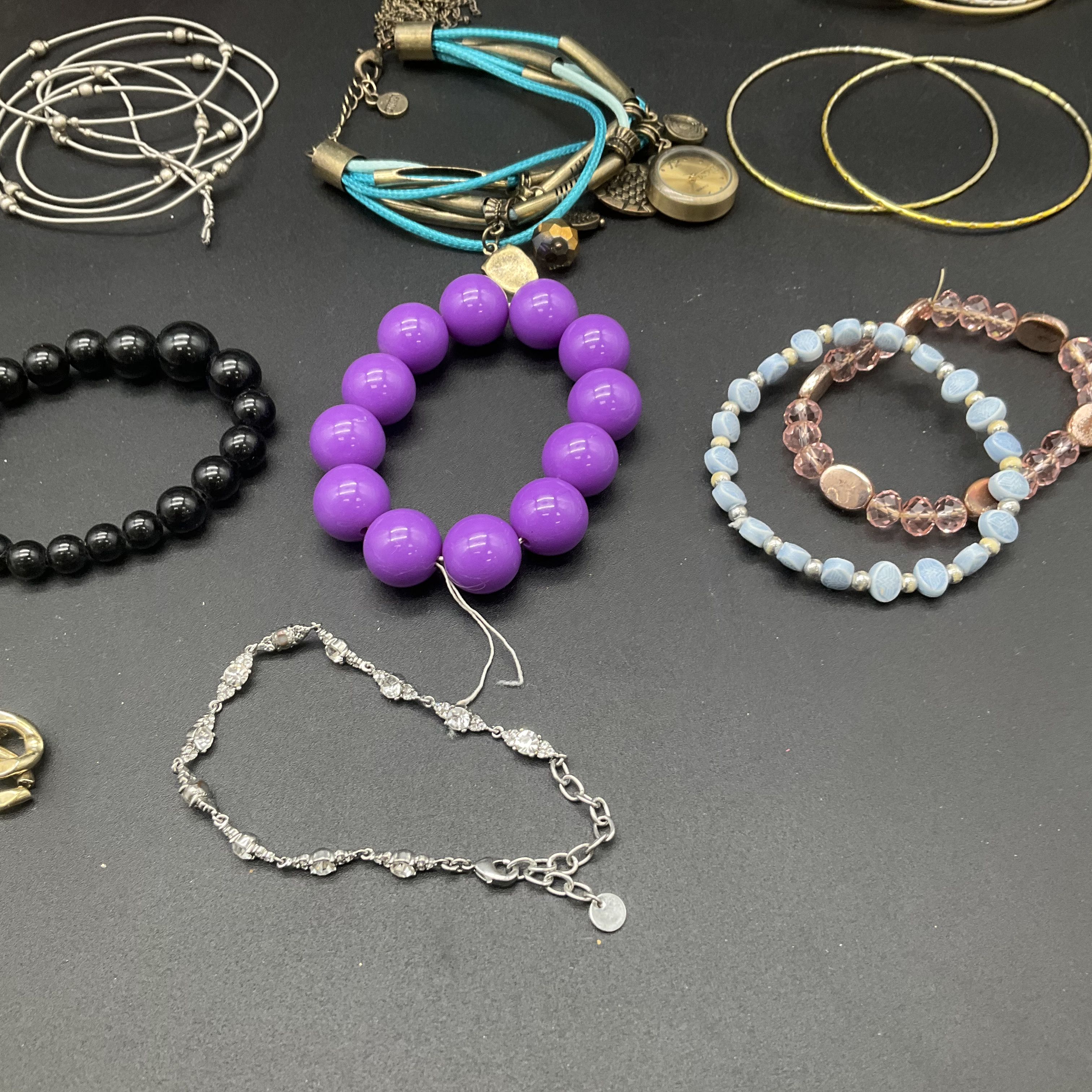 Chico's & Fashion Jewelry Lot 20+ Bracelets Bangles Beaded BOSS Chunky Charms - Image 4