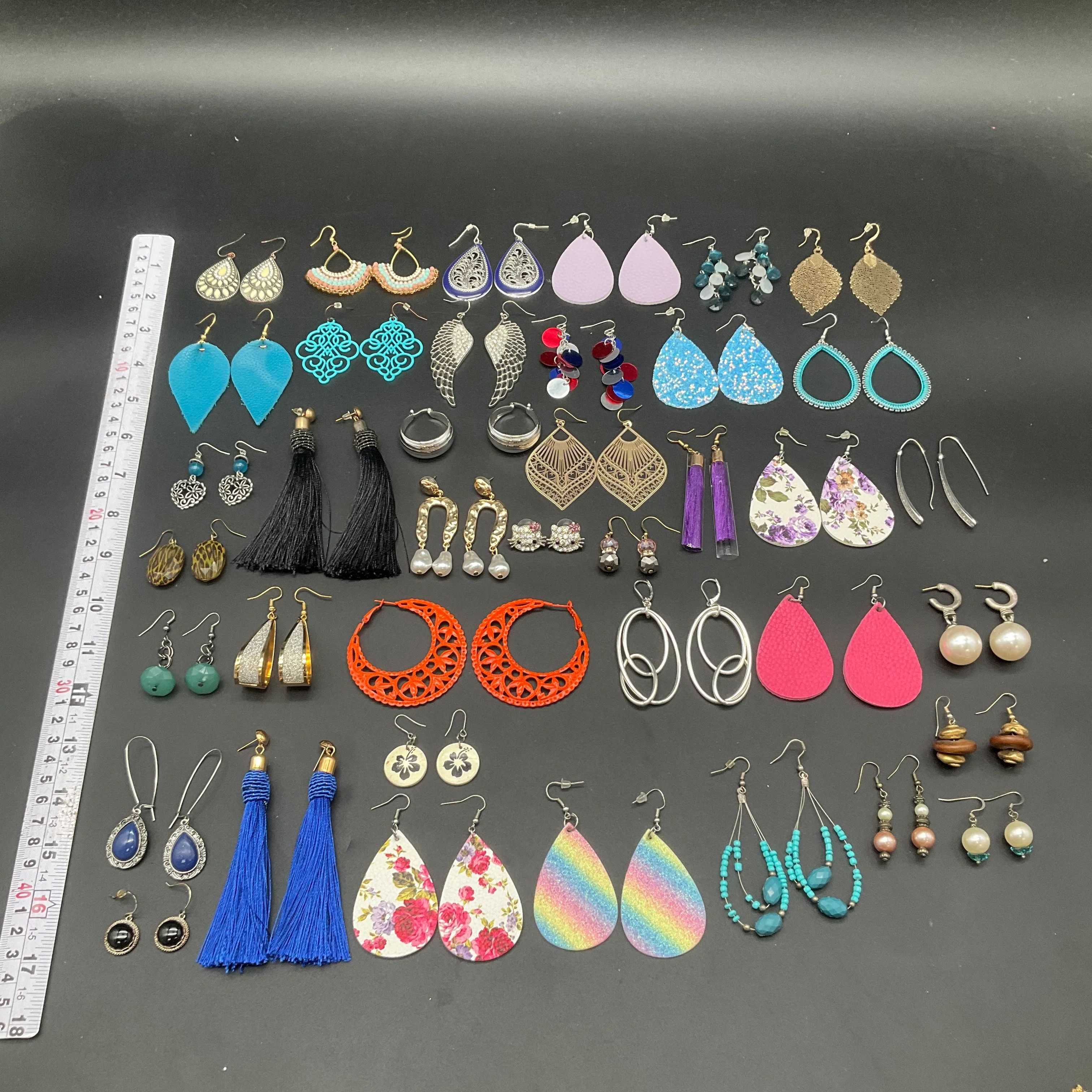 Fashion Costume Jewelry Lot of 38 Pairs Earrings Boho Tassel Hoop Floral Mixed - Image 2