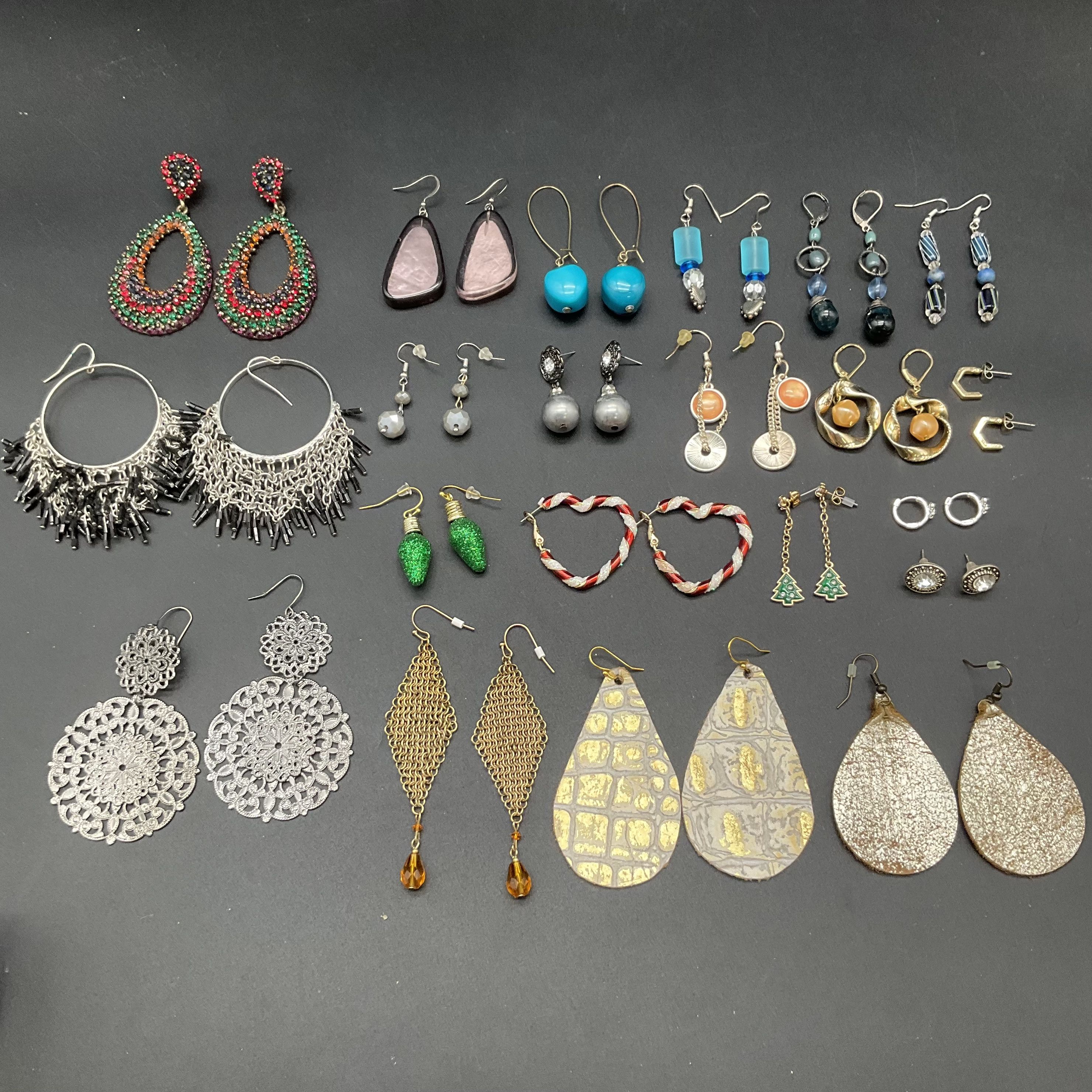 Fashion Jewelry Lot of 22 Pairs Mixed Earrings Hoops Dangles Studs Rhinestone