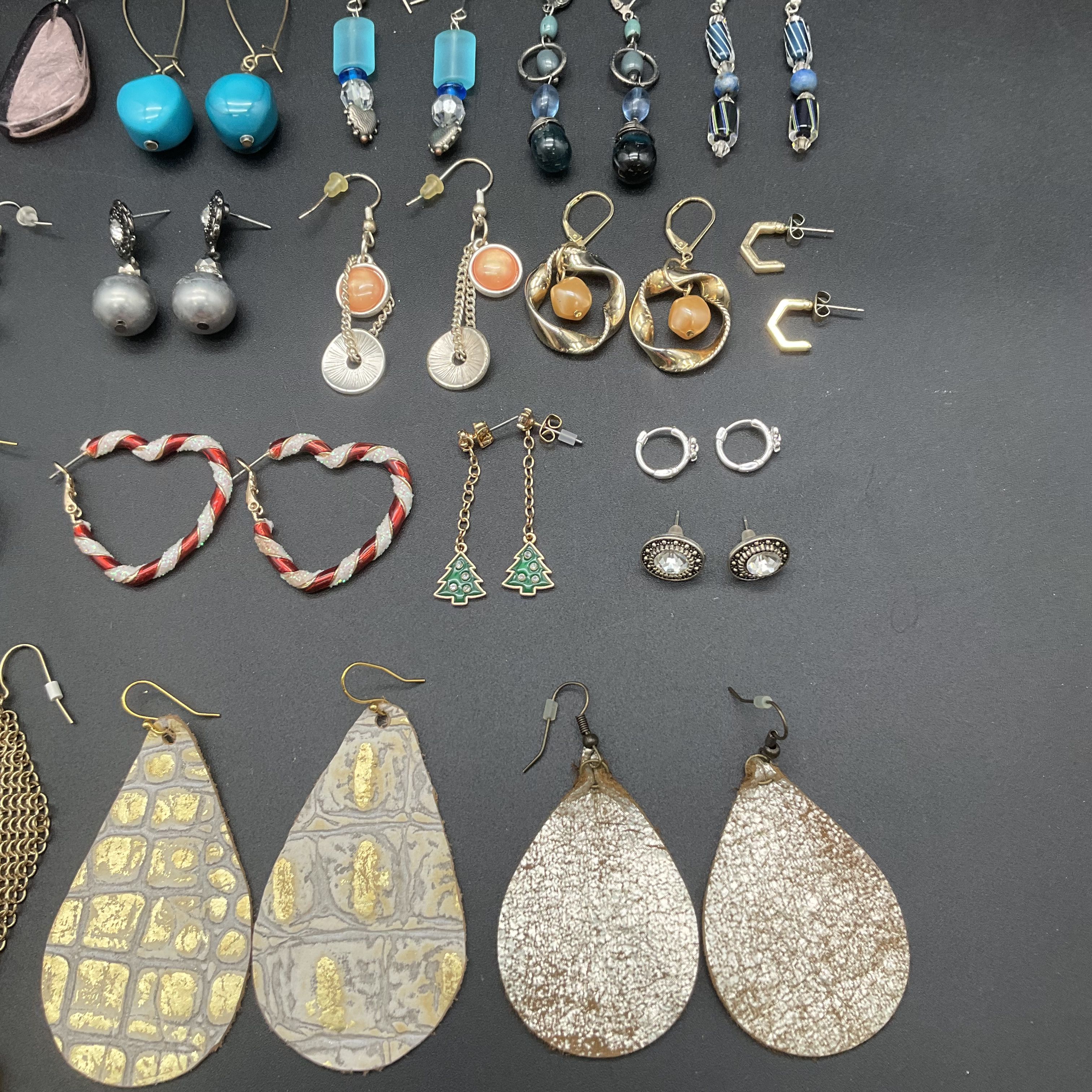 Fashion Jewelry Lot of 22 Pairs Mixed Earrings Hoops Dangles Studs Rhinestone - Image 5