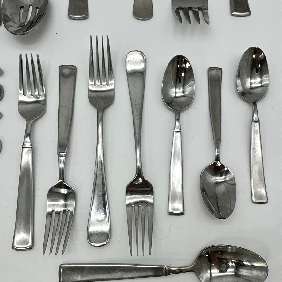 Mixed Stainless Steel Flatware Lot Oneida Cuisinart Imperial 36 Piece - Image 4