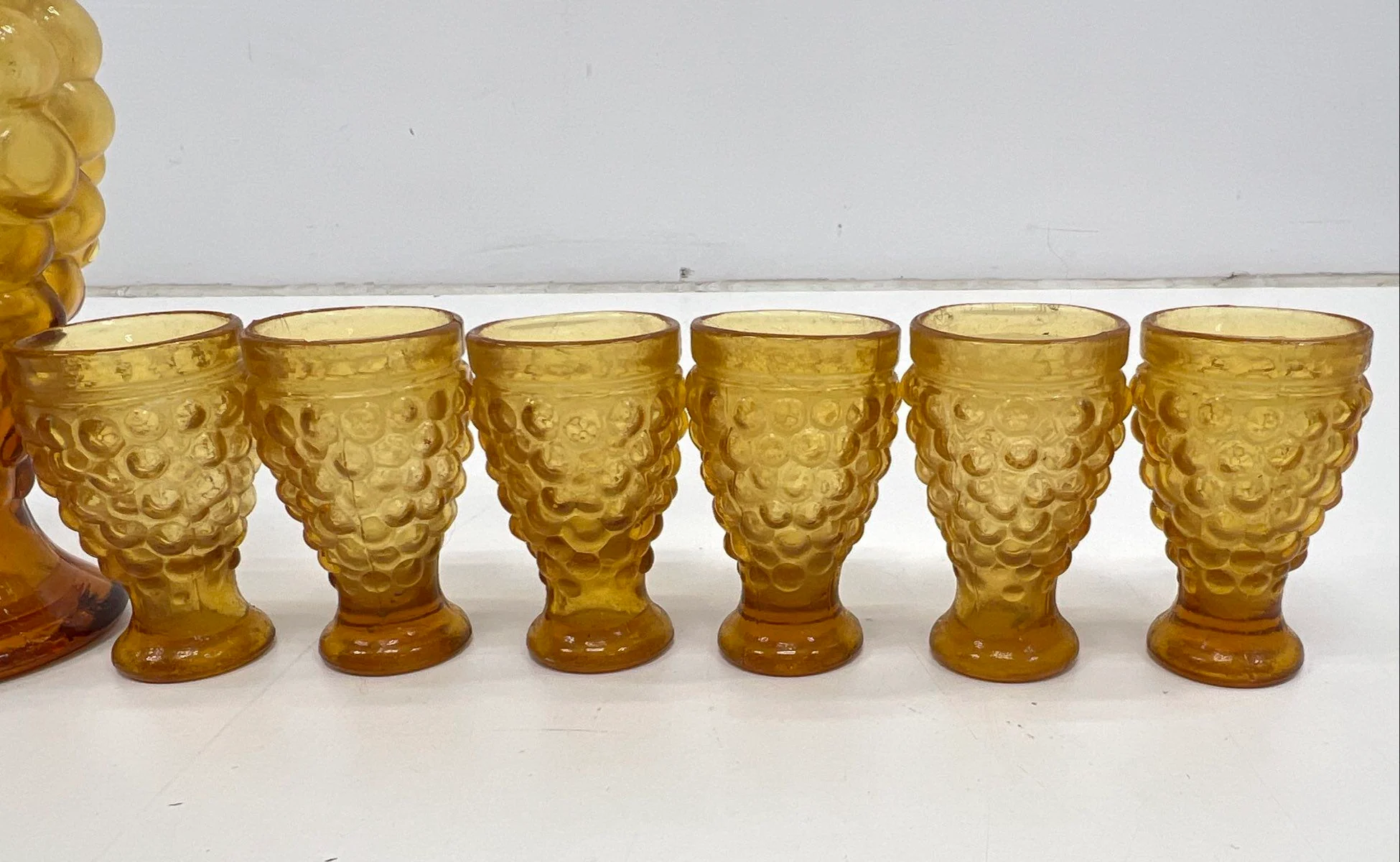 Pressed Glass Grape Harvest 7 Piece Decanter Set Amber 6 Footed Glasses Vintage - Image 6