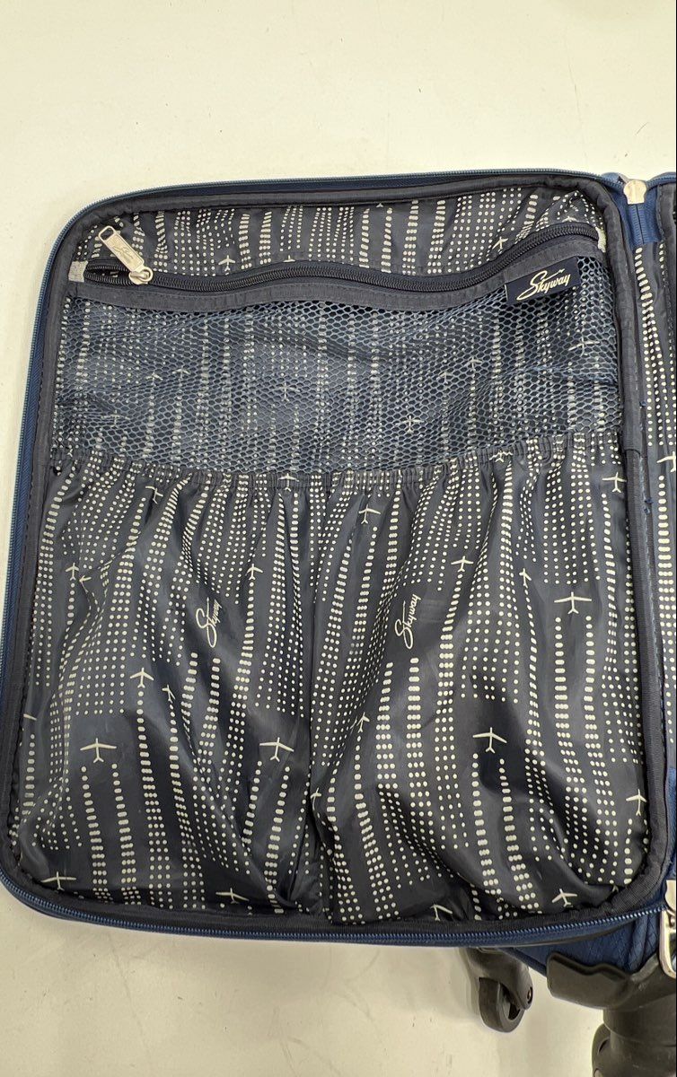 Skyway Navy Blue Fabric 4-Wheel Spinner Suitcase Travel Luggage Carry-On - Image 10