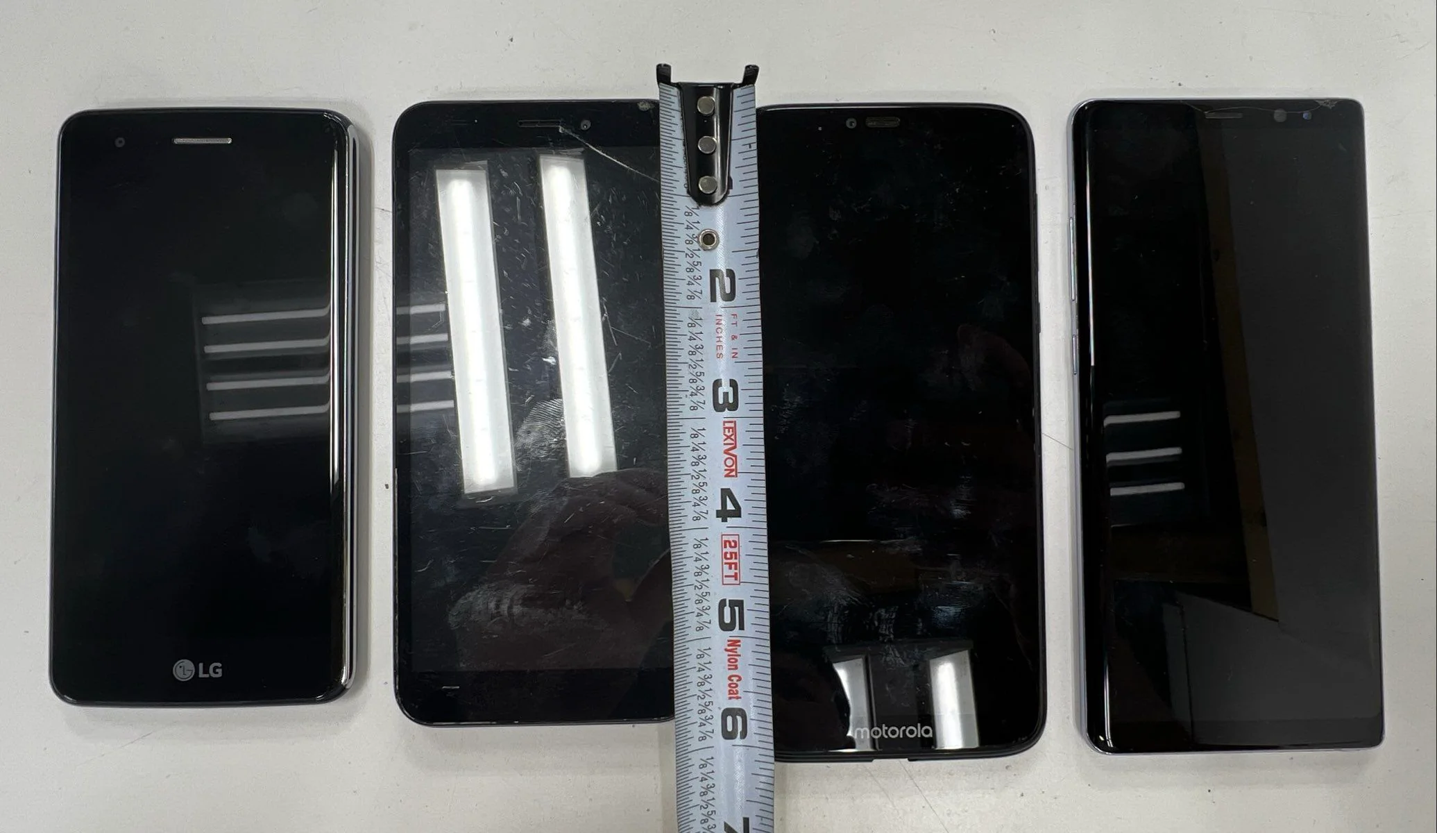 Smartphone Lot 12 Pieces Samsung LG Motorola Pixel BLU For Parts Only As-Is - Image 11