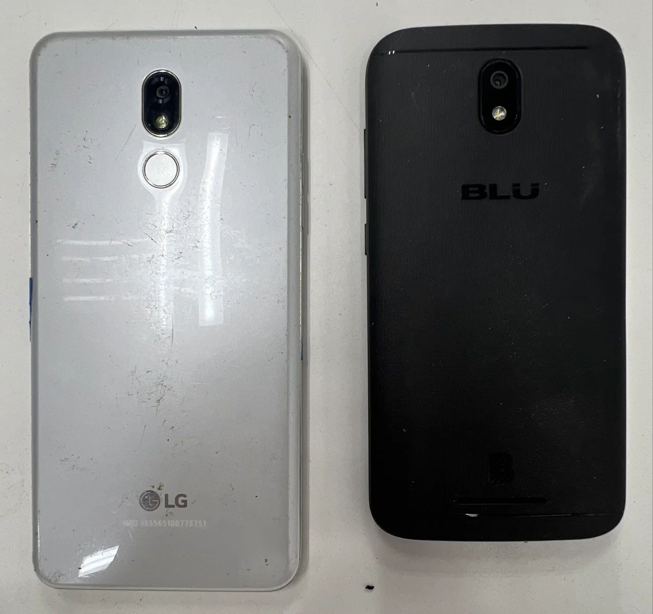 Smartphone Lot 12 Pieces Samsung LG Motorola Pixel BLU For Parts Only As-Is - Image 4
