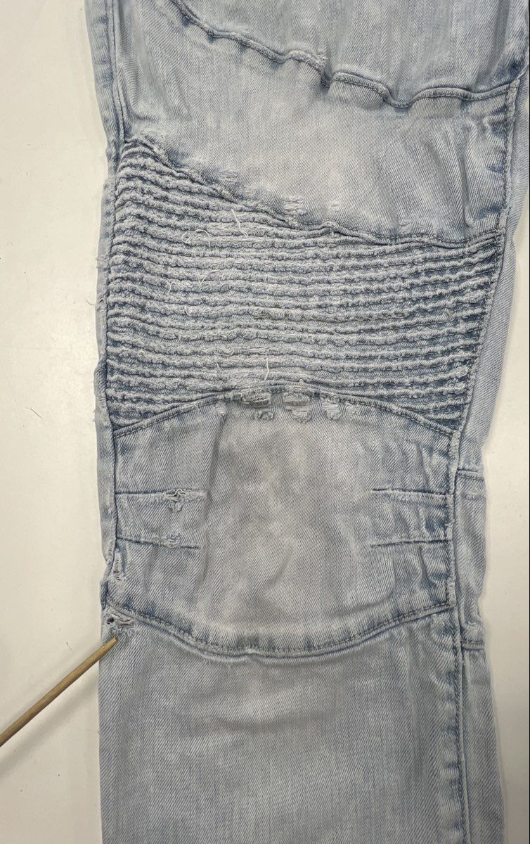 True Religion Men's Rocco Relaxed Skinny Light Wash Distressed Moto Jeans Sz 33 - Image 7