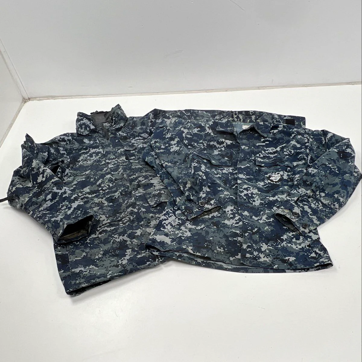 US Navy NWU Type I Digital Camo Parka and Blouse Set Sz Small Regular