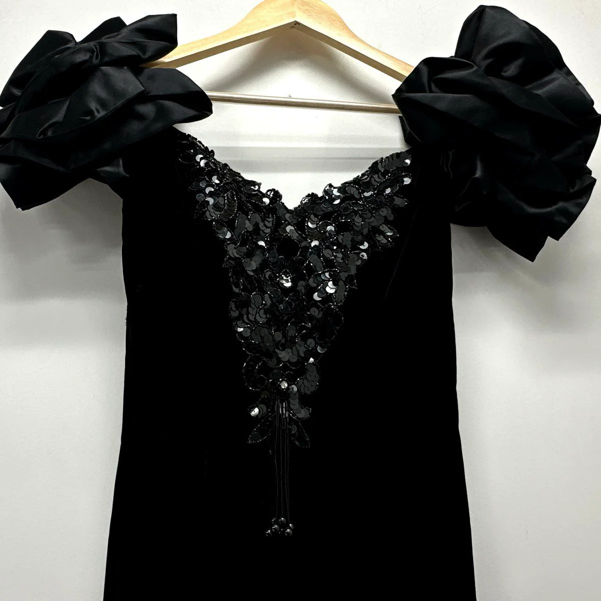 Vintage 90s Zum Zum Women's Black Velvet Sequin Ruffle Pouf Sleeve Dress Sz 3 - Image 5