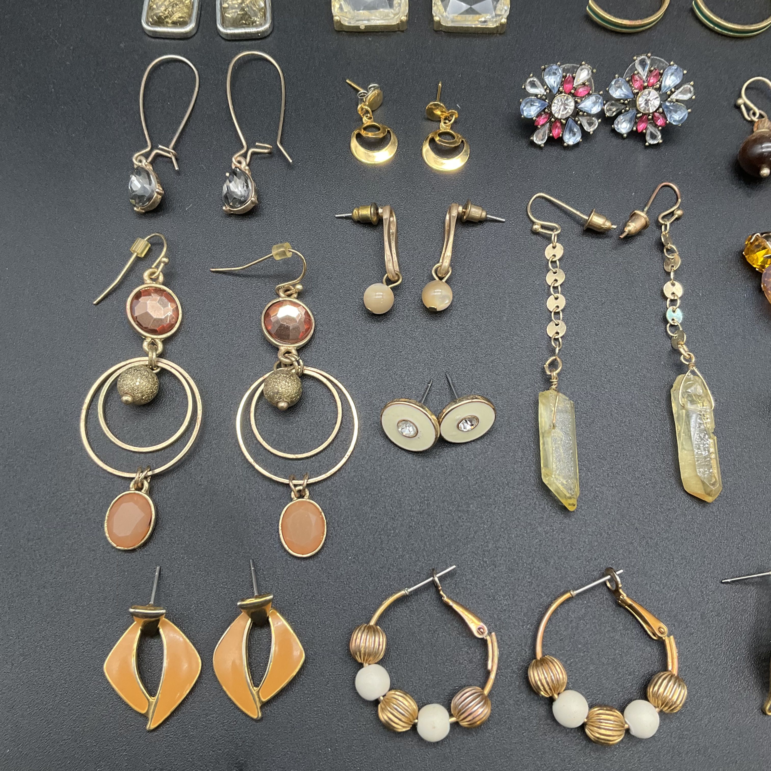 Vintage & Modern Costume Jewelry Earrings Lot 33 Pairs Hoops Dangles Studs - Image 5