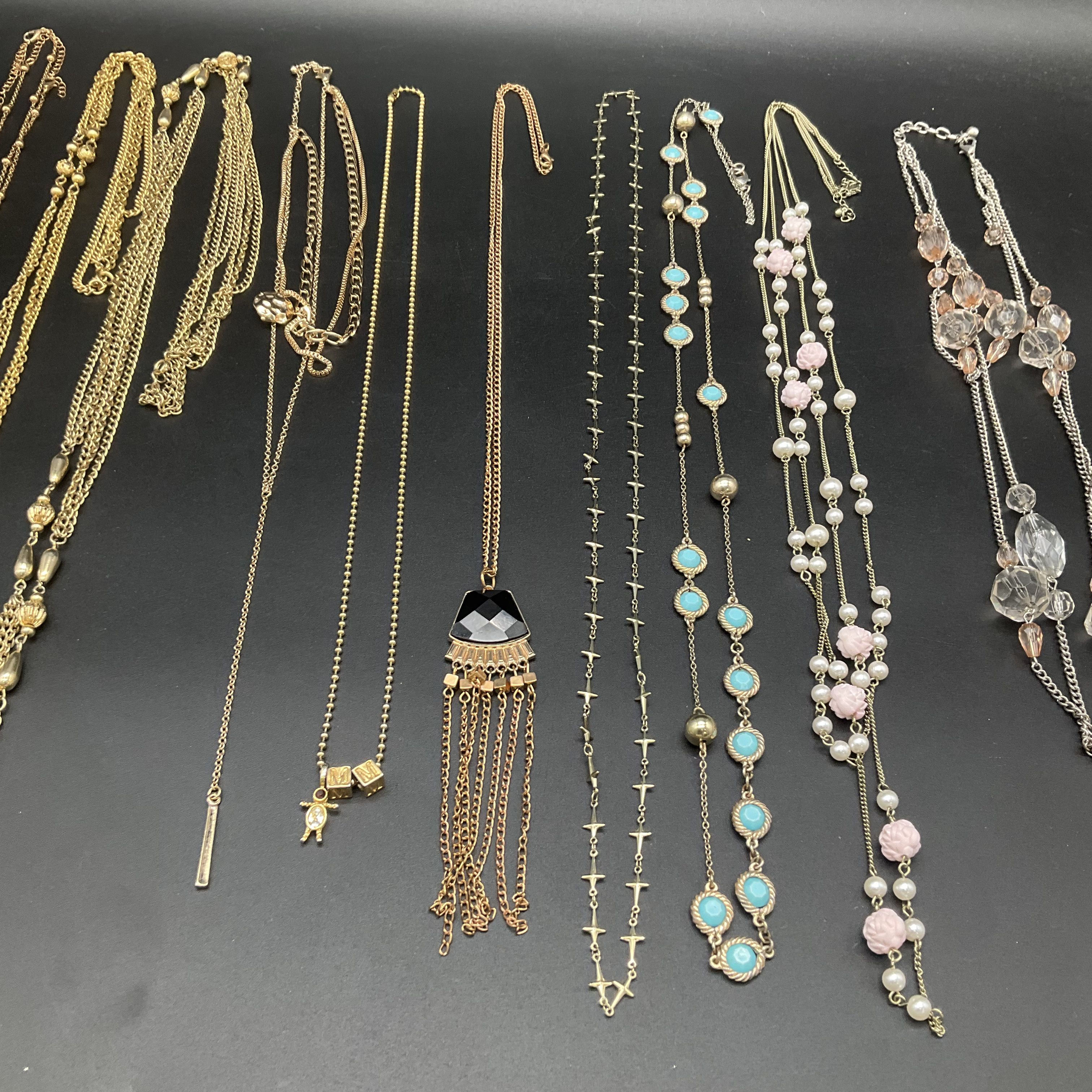 Vintage & Modern Costume Jewelry Lot 10 Necklaces Gold Silver Tone Boho Tassels - Image 4