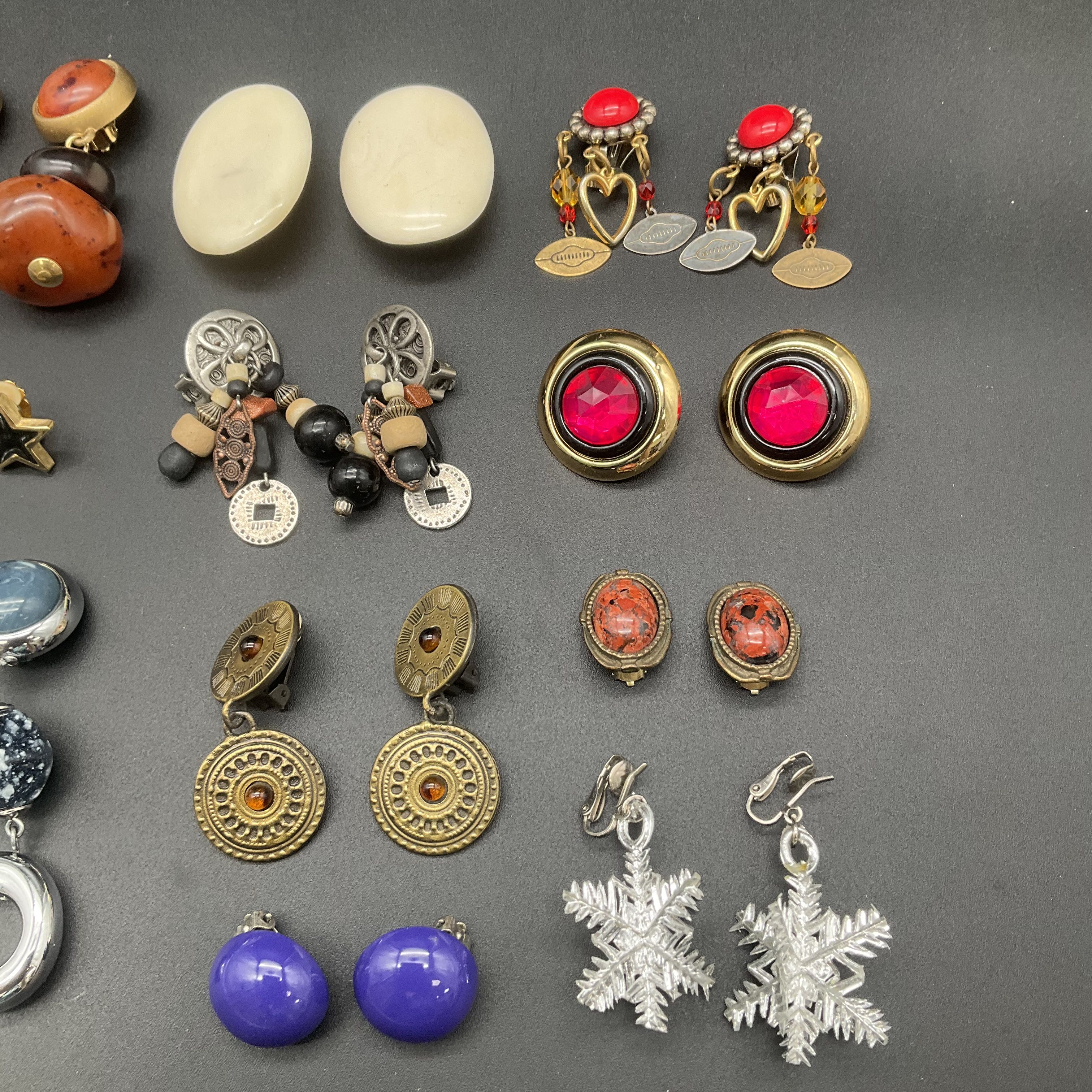 Vintage & Modern Costume Jewelry Lot 12 Pairs GJD Clip-on Dangle Stud Snowflake - Image 4