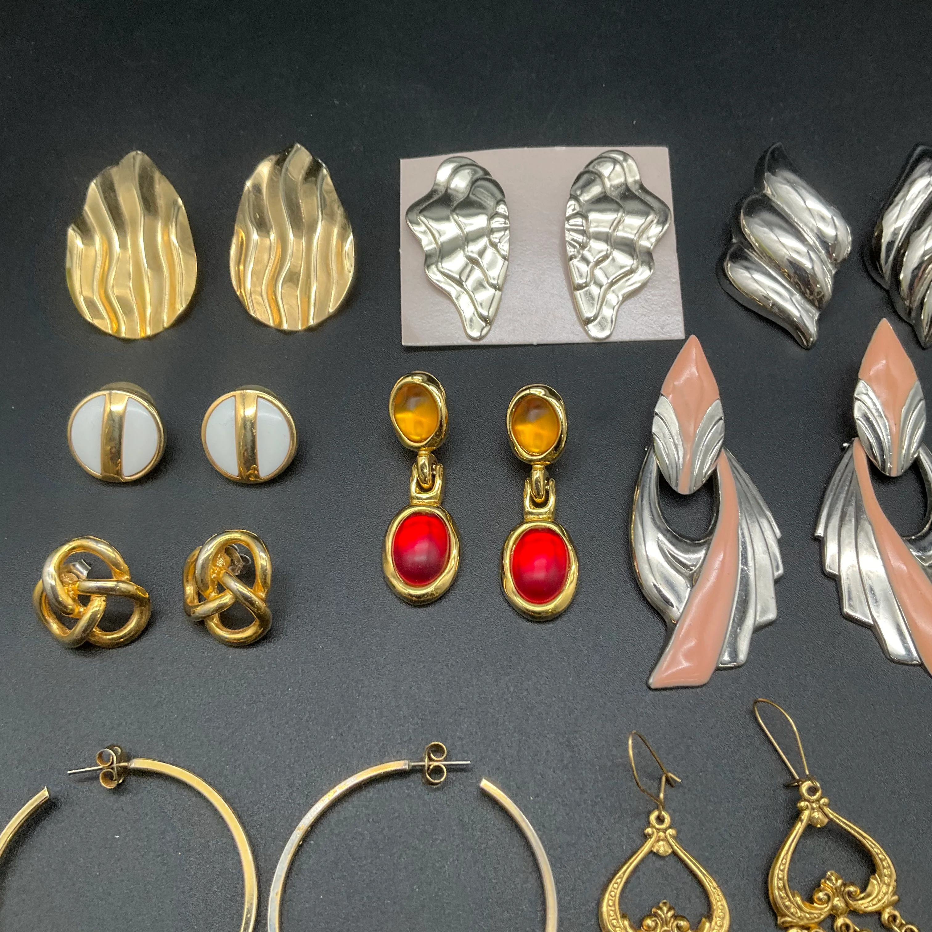 Vintage & Modern Costume Jewelry Lot 25 Pairs Earrings Hoops Dangles Studs - Image 2