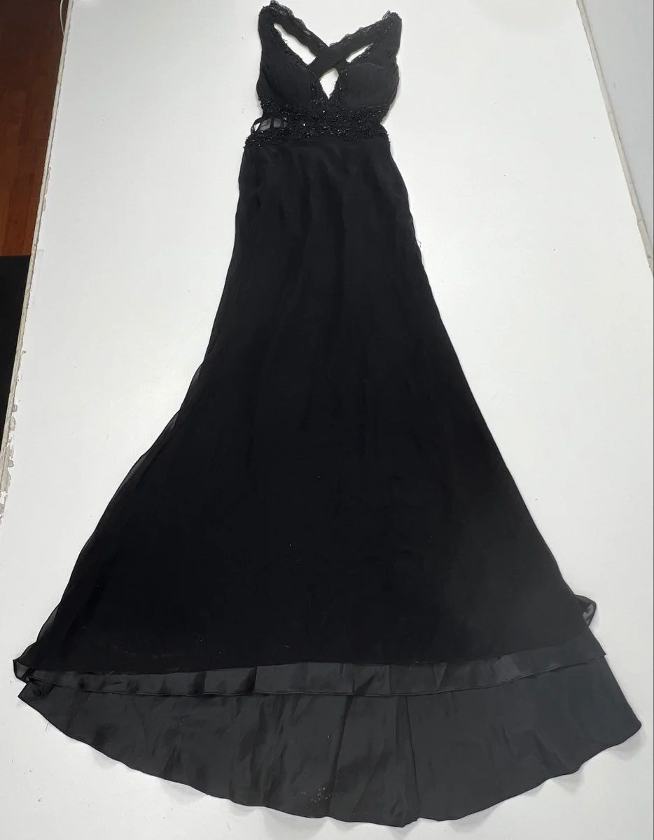 Vintage Y2K Niki Livas Women's Black Beaded Lace Cut-Out Formal Gown Dress - Image 2